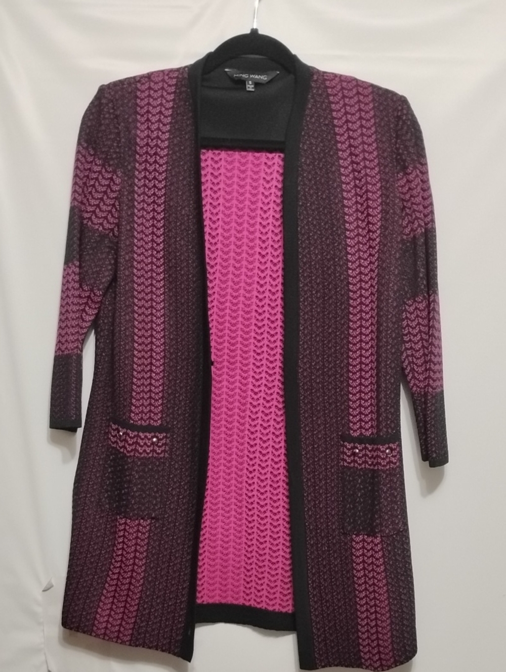 Ming Wang Fuchsia Magenta and Black Geometric Chevron Open Long Cardigan